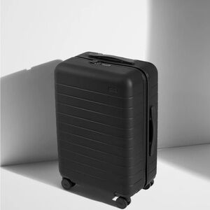 Away “The Bigger” Carry-On, Black
